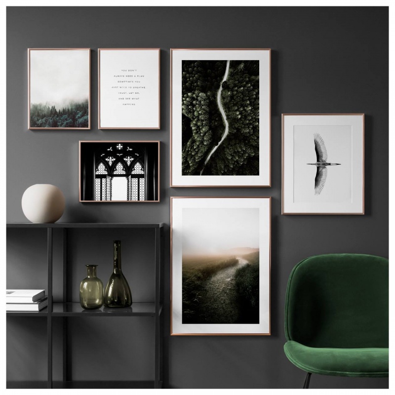 TIPS FOR GETTING A PICTURE WALL RIGHT